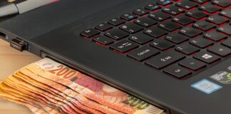 Dlaczego warto korzystać z bankowości elektronicznej?