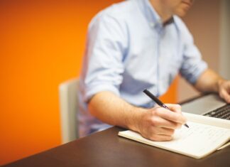 Co rozszerza się na technik organizacji turystyki?