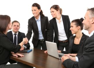 Dlaczego pracownik nie powinien zgadzać się na propozycje pracy bez umowy? Dlaczego pracownik nie powinien zgadzać się na propozycje pracy bez umowy?